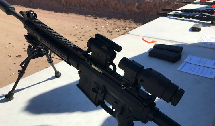 Aimpoint Comp M5 with 6xMag Module